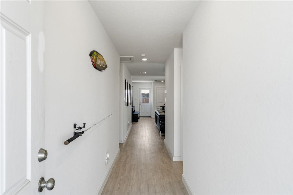 2706 Lannister, Corpus Christi, TX 78415 — photo 2