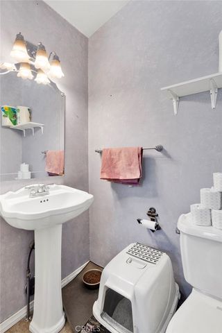 150 Los Angeles, Sugarloaf, CA 92386