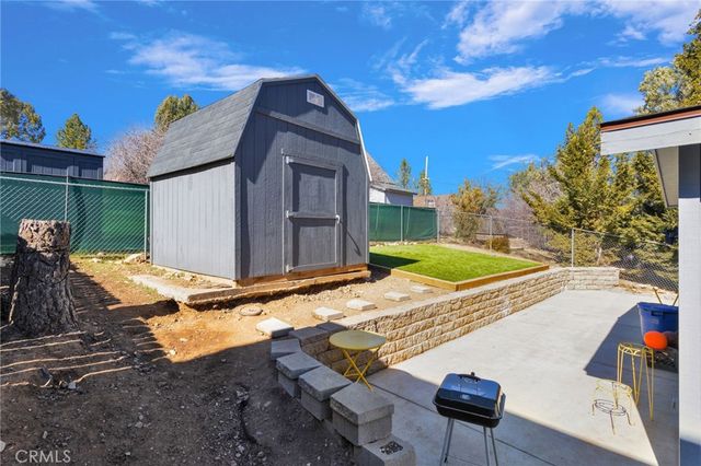 150 Los Angeles, Sugarloaf, CA 92386