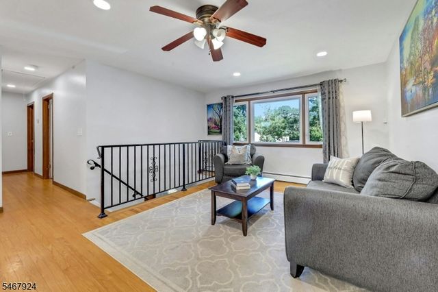 33 Van Buren Ave, Westwood Boro, NJ 07675