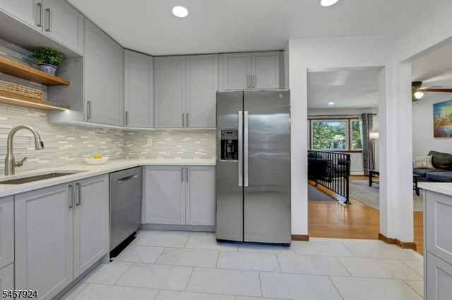 33 Van Buren Ave, Westwood Boro, NJ 07675