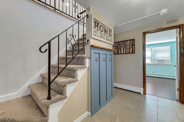 33 Van Buren Ave, Westwood Boro, NJ 07675