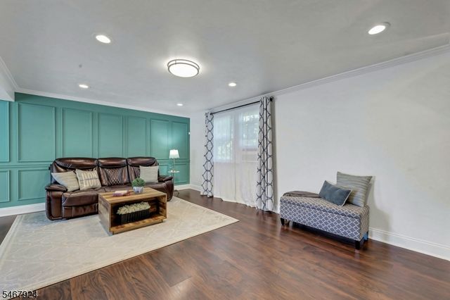 33 Van Buren Ave, Westwood Boro, NJ 07675