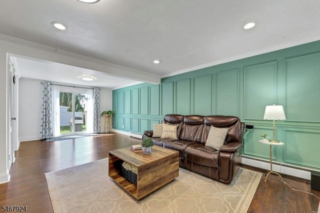 33 Van Buren Ave, Westwood Boro, NJ 07675
