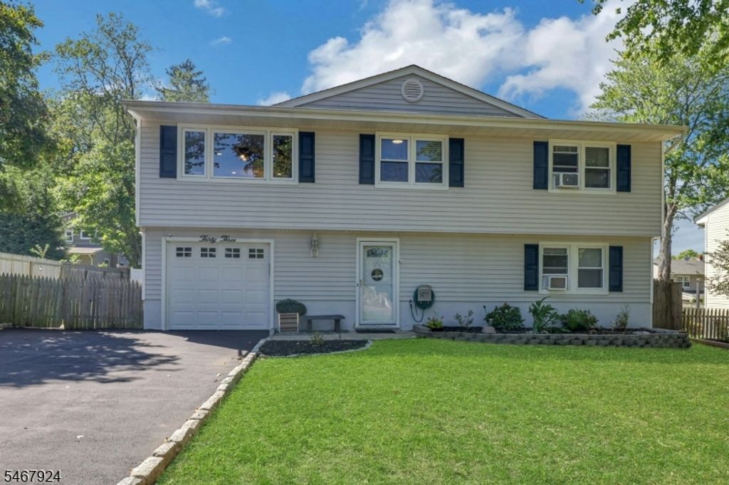 33 Van Buren Ave, Westwood Boro, NJ 07675 — photo 2