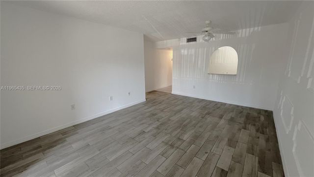 711 N Pine Island Road 211, Plantation, FL 33324