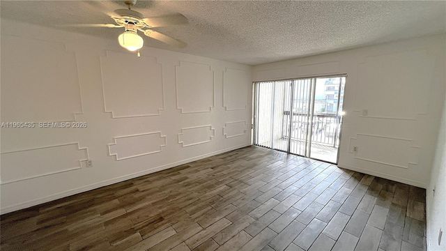 711 N Pine Island Road 211, Plantation, FL 33324