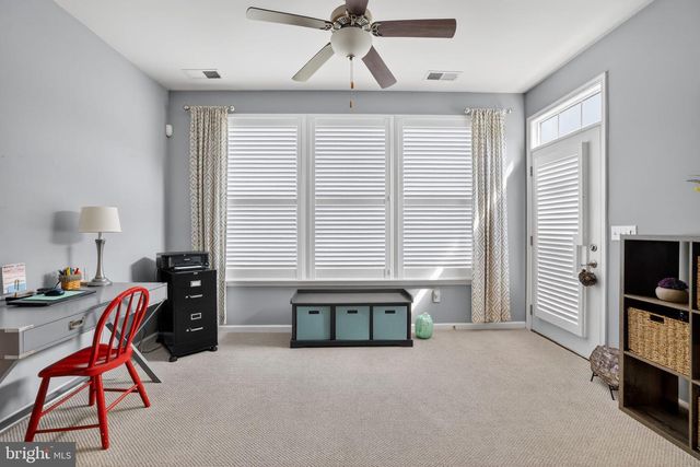 1001 ARBOUR LN, Quakertown, PA 18951
