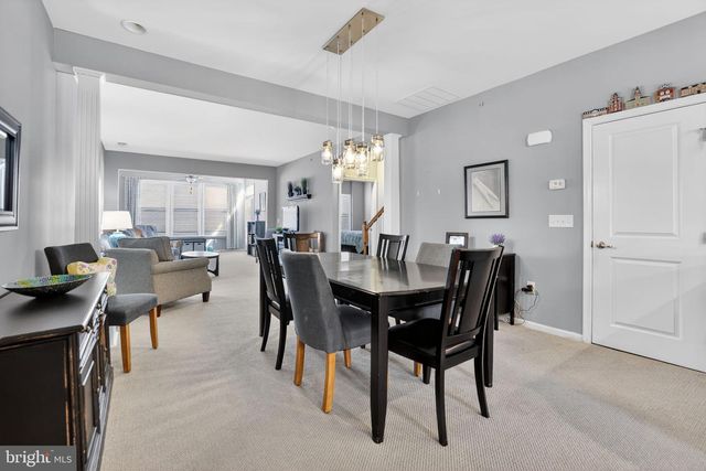 1001 ARBOUR LN, Quakertown, PA 18951