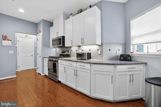 1001 ARBOUR LN, Quakertown, PA 18951