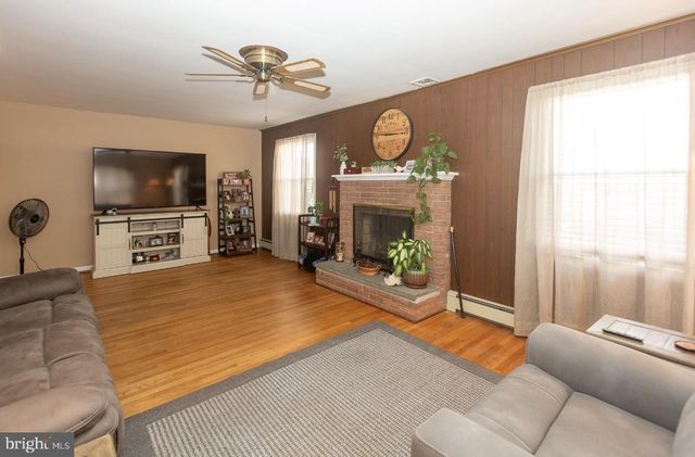 120 W 8TH ST, Pottstown, PA 19464
