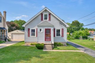 712 Milwaukee AVENUE, Waukesha, WI 53188