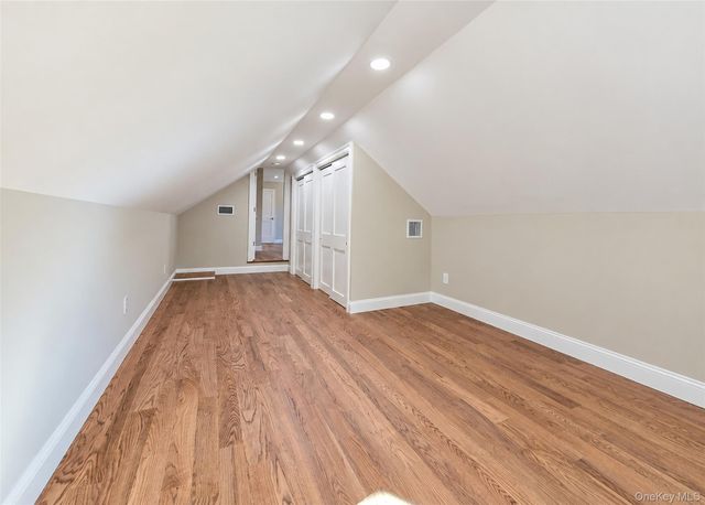19 Victoria Lane, Manorville, NY 11949