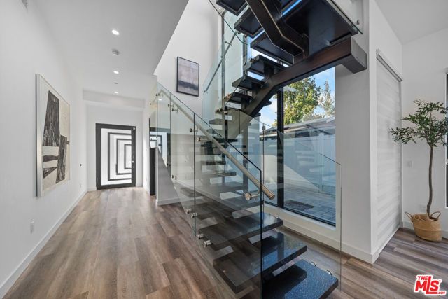 5812 Willis Avenue, Sherman Oaks, CA 91411