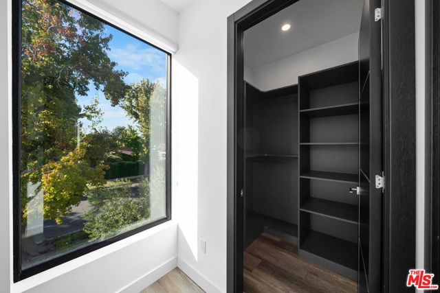 5812 Willis Avenue, Sherman Oaks, CA 91411