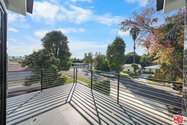 5812 Willis Avenue, Sherman Oaks, CA 91411