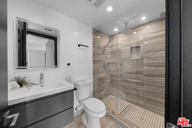 5812 Willis Avenue, Sherman Oaks, CA 91411