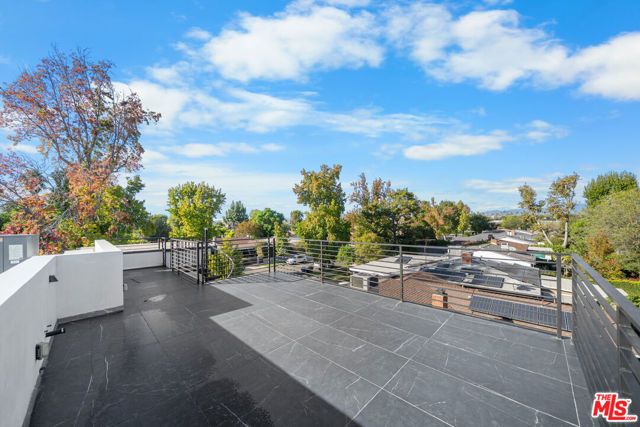 5812 Willis Avenue, Sherman Oaks, CA 91411