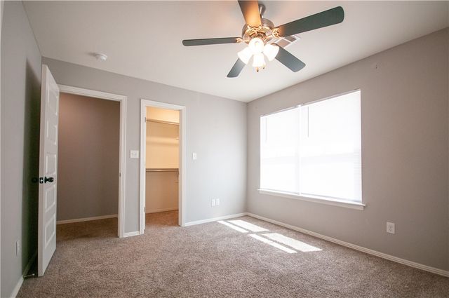 4073 Santa Maria Lane, Fayetteville, AR 72704