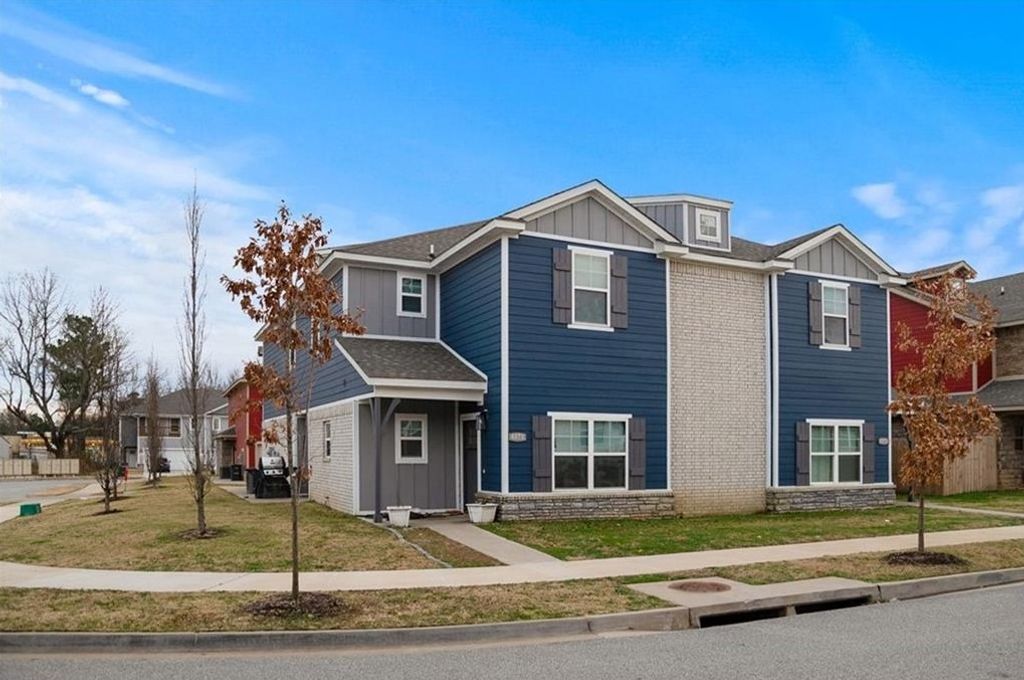 4073 Santa Maria Lane, Fayetteville, AR 72704