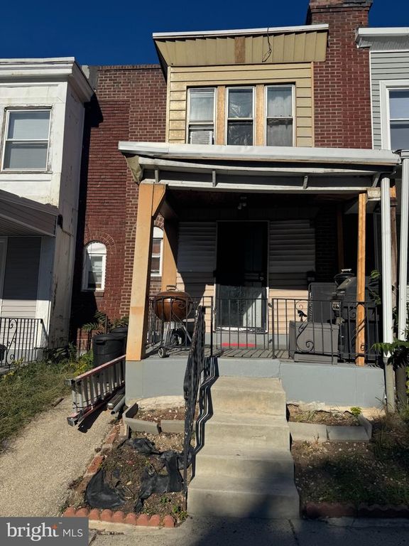 529 E QUEEN LN, Philadelphia, PA 19144