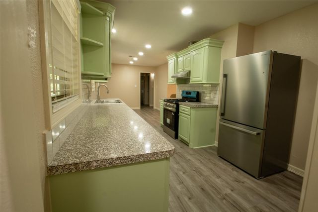 8535 Dillon Street, Houston, TX 77061