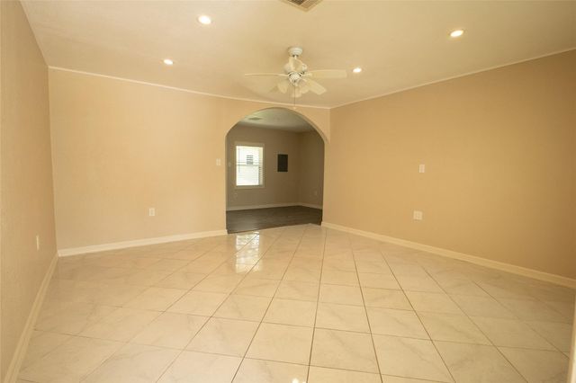 8535 Dillon Street, Houston, TX 77061
