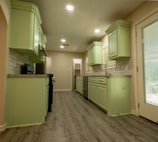 8535 Dillon Street, Houston, TX 77061