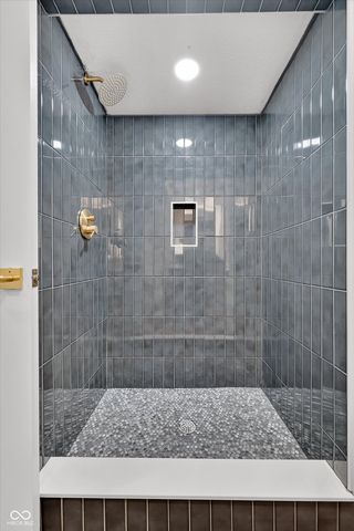 8520 Canterbury E A, Indianapolis, IN 46260