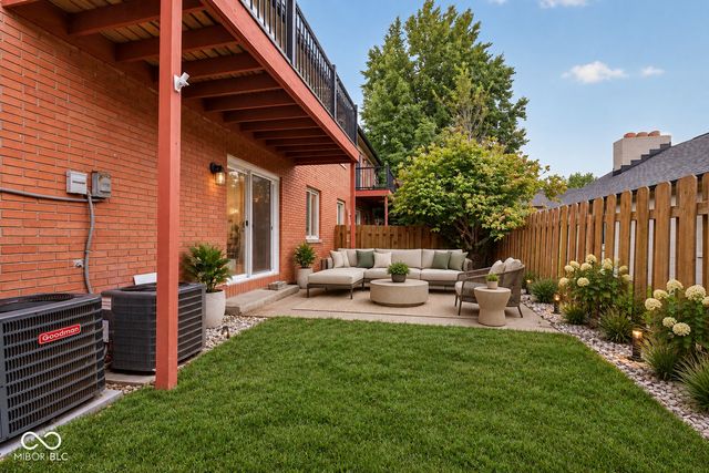 8520 Canterbury E A, Indianapolis, IN 46260