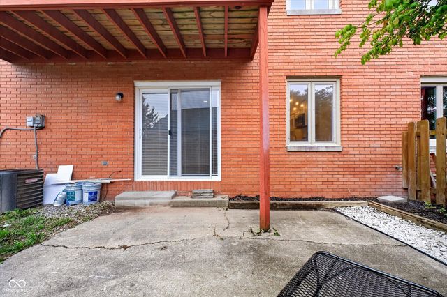 8520 Canterbury E A, Indianapolis, IN 46260
