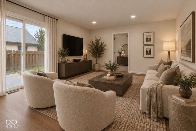 8520 Canterbury E A, Indianapolis, IN 46260