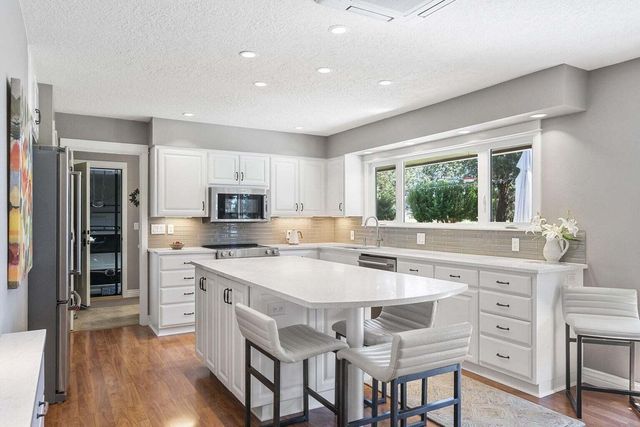21837 Repine Drive, Bend, OR 97701