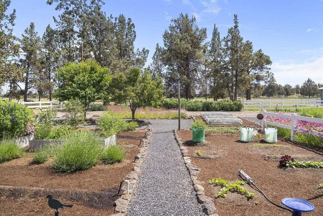 21837 Repine Drive, Bend, OR 97701