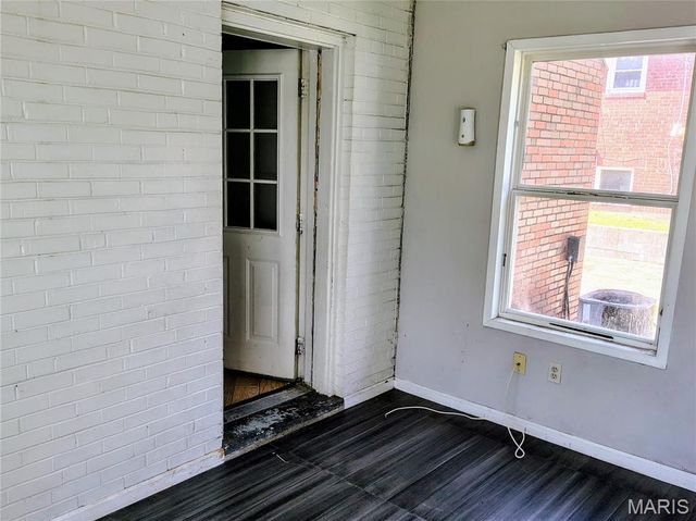 1234 Meyer Street, University City, MO 63130