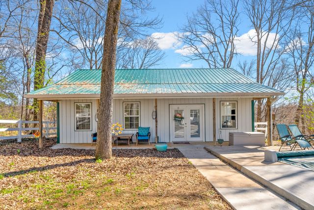 1941 Highway 76, Adams, TN 37010