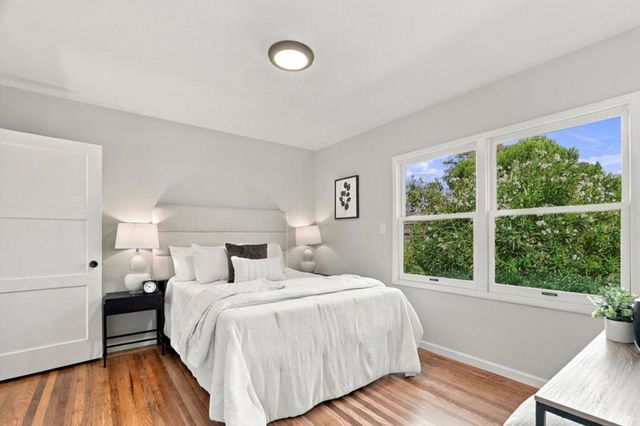 2405 Our Lane, Mountain View, CA 94040