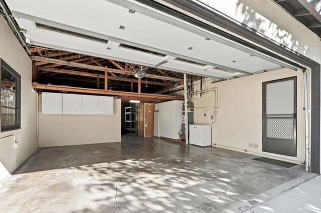 2405 Our Lane, Mountain View, CA 94040