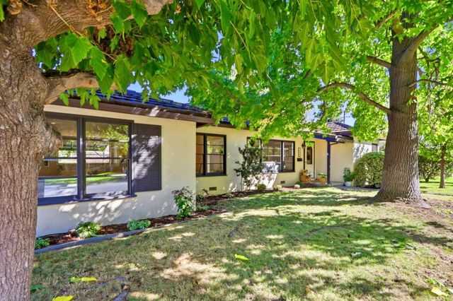 2405 Our Lane, Mountain View, CA 94040