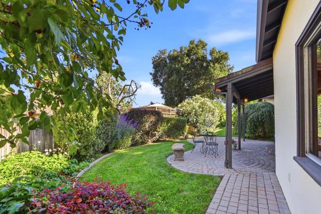 2405 Our Lane, Mountain View, CA 94040