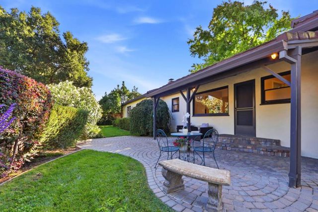 2405 Our Lane, Mountain View, CA 94040