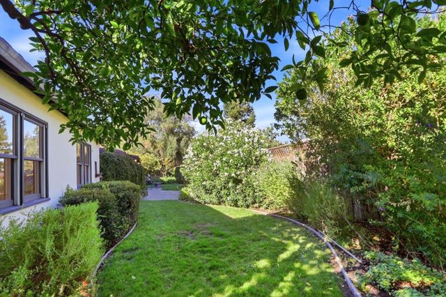 2405 Our Lane, Mountain View, CA 94040