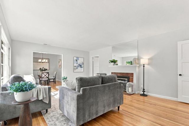 2405 Our Lane, Mountain View, CA 94040