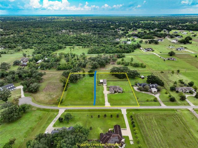 802 Comanche Trail Drive, Rosharon, TX 77583