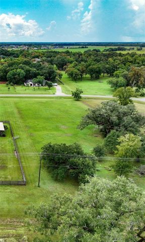 802 Comanche Trail Drive, Rosharon, TX 77583