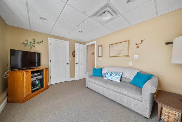 81 N High St Unit 10, Derry, NH 03038