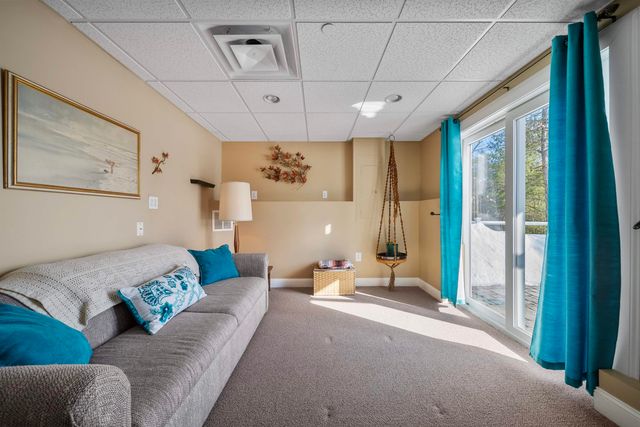 81 N High St Unit 10, Derry, NH 03038