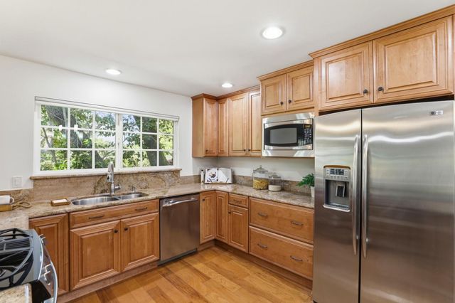 9410 Oak Leaf Way, Granite Bay, CA 95746