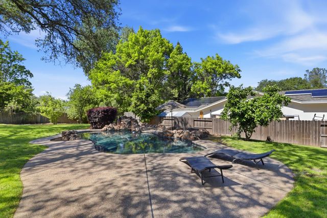 9410 Oak Leaf Way, Granite Bay, CA 95746