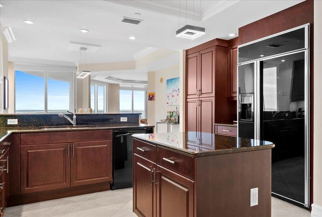 4600 N Ocean Drive 701, Singer Island, FL 33404